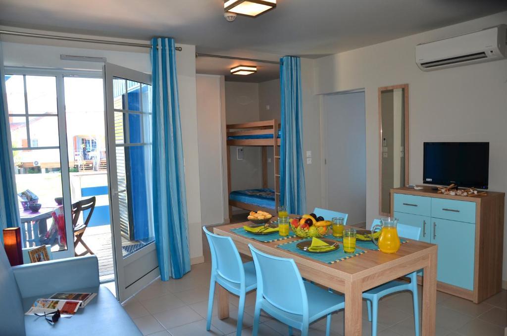 Lagrange Grand Bleu Vacances - Residence La Grenadine Marseillan  Kamer foto